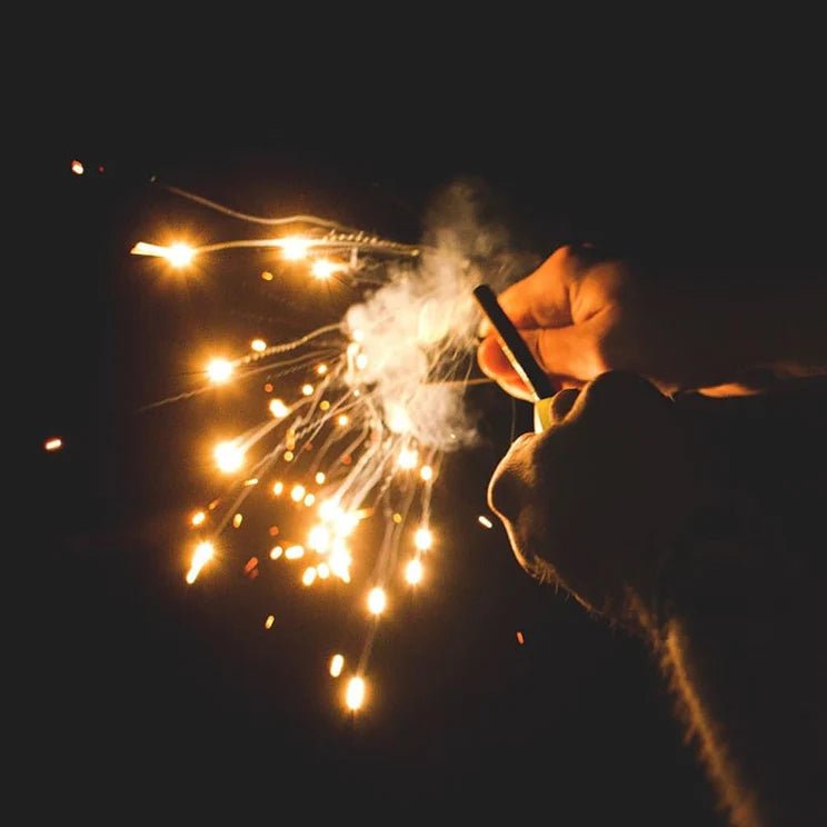 Survival Flint Rod with Metal Knife Rod - Roamrgear.co.za